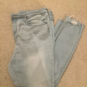 Universal Thread Blue Skinny Jeans